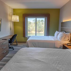 Standard Room Two Queen Beds